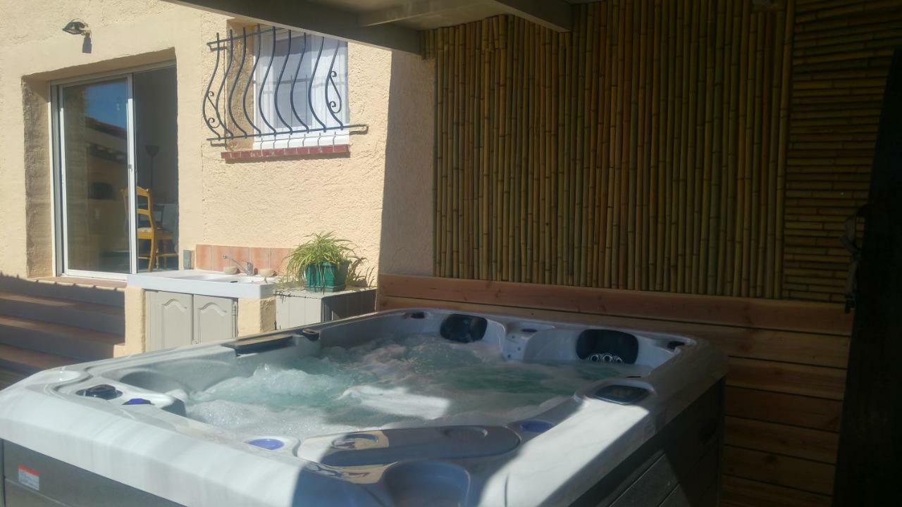 Gite Lapaz/Jacuzzi Prive/Piscine 드라기냥 외부 사진